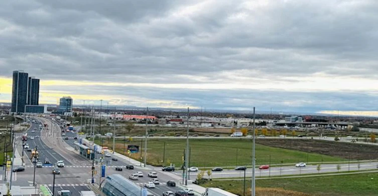 705-8 Interchange Way, Vaughan, ON, L4K 0R2 - 9