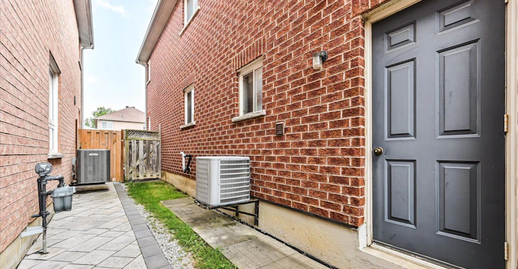 51 Landsdown Crescent, Markham, ON, L6E 1M6 - 25