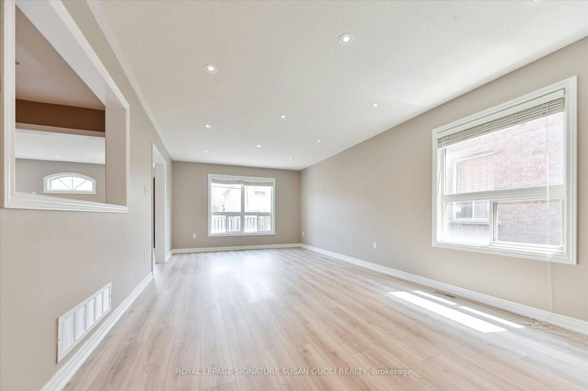 51 Landsdown Crescent, Markham, ON, L6E 1M6 - 4