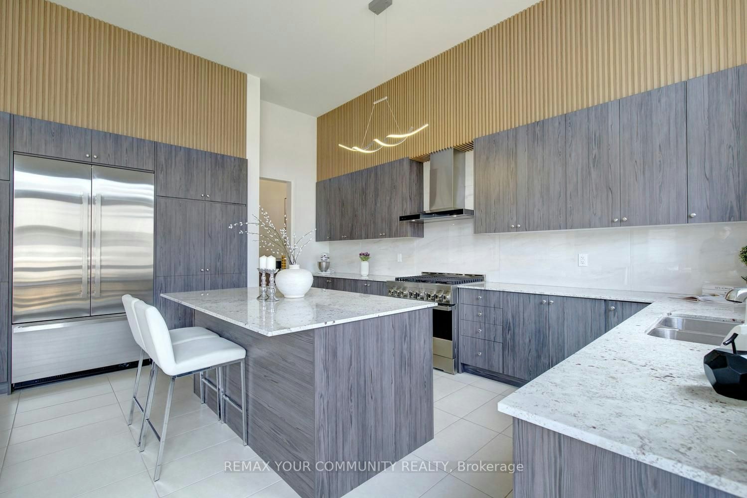 96 Bond Crescent, Richmond Hill, ON, L4E 3K7 - 19