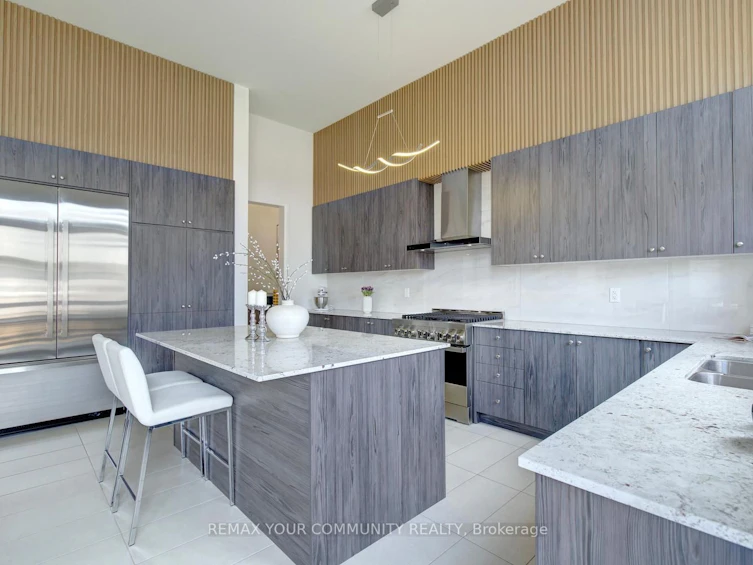 96 Bond Crescent, Richmond Hill, ON, L4E 3K7 - 19