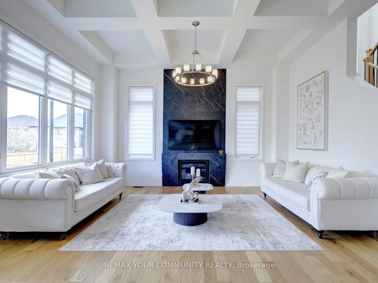 96 Bond Crescent, Richmond Hill, ON, L4E 3K7