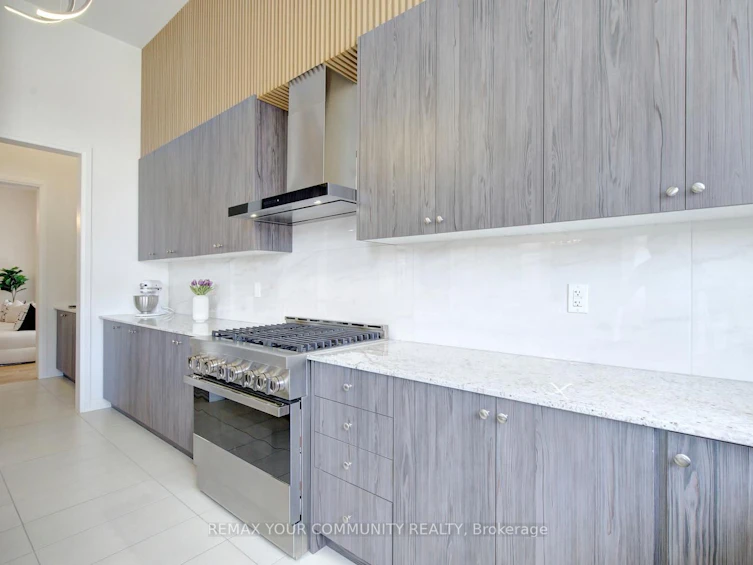 96 Bond Crescent, Richmond Hill, ON, L4E 3K7 - 22