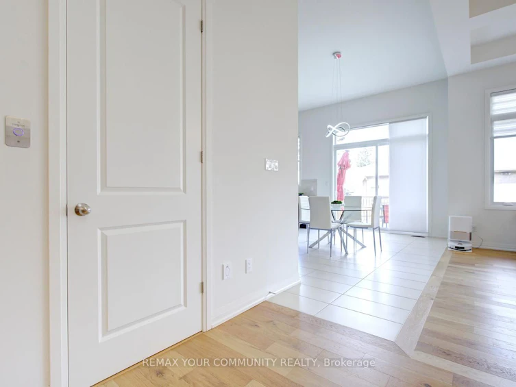 96 Bond Crescent, Richmond Hill, ON, L4E 3K7 - 4