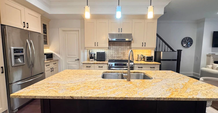 99 Hunt Avenue, Richmond Hill, ON, L4C 4H1 - 4