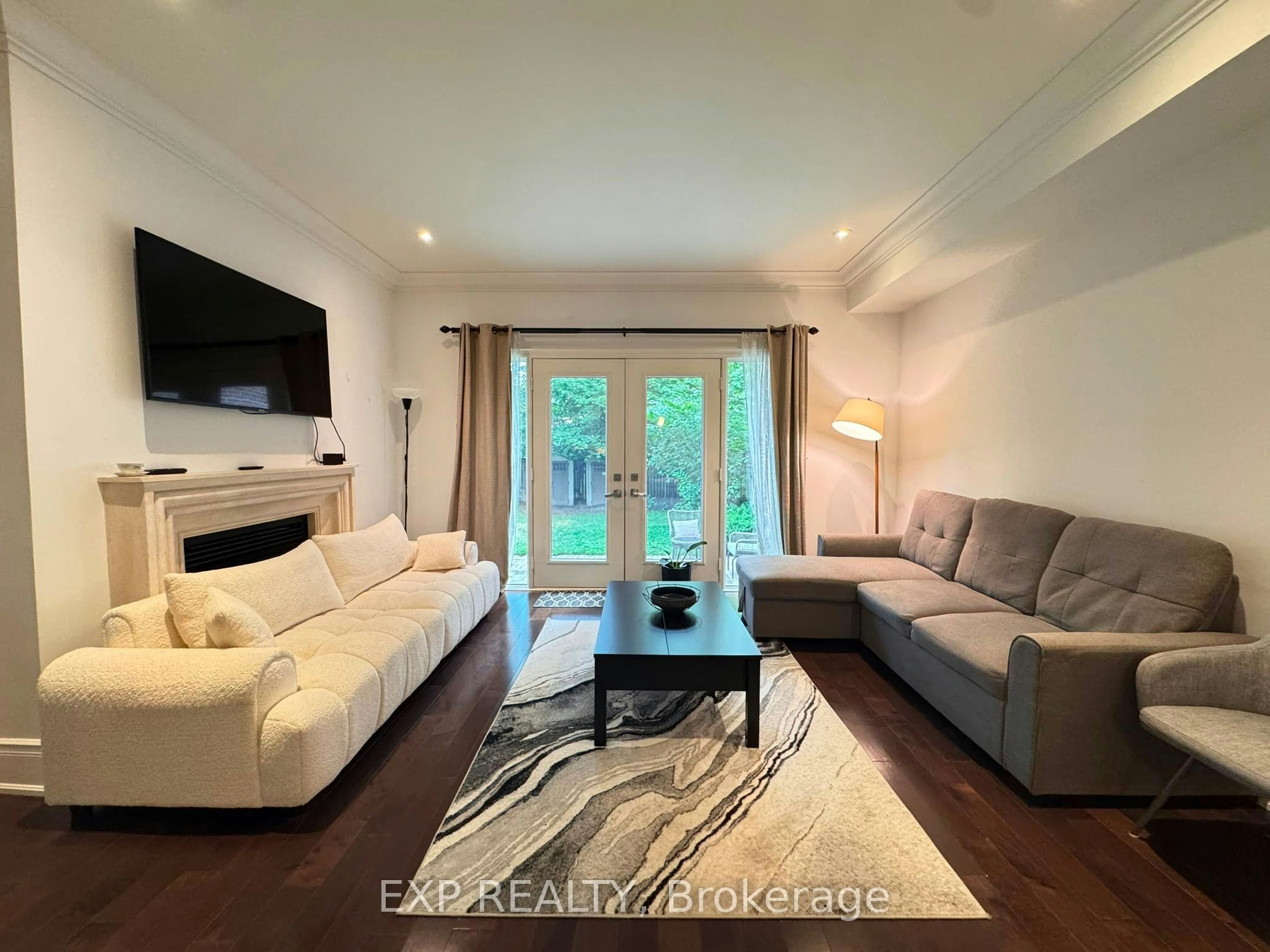 99 Hunt Avenue, Richmond Hill, ON, L4C 4H1 - 2
