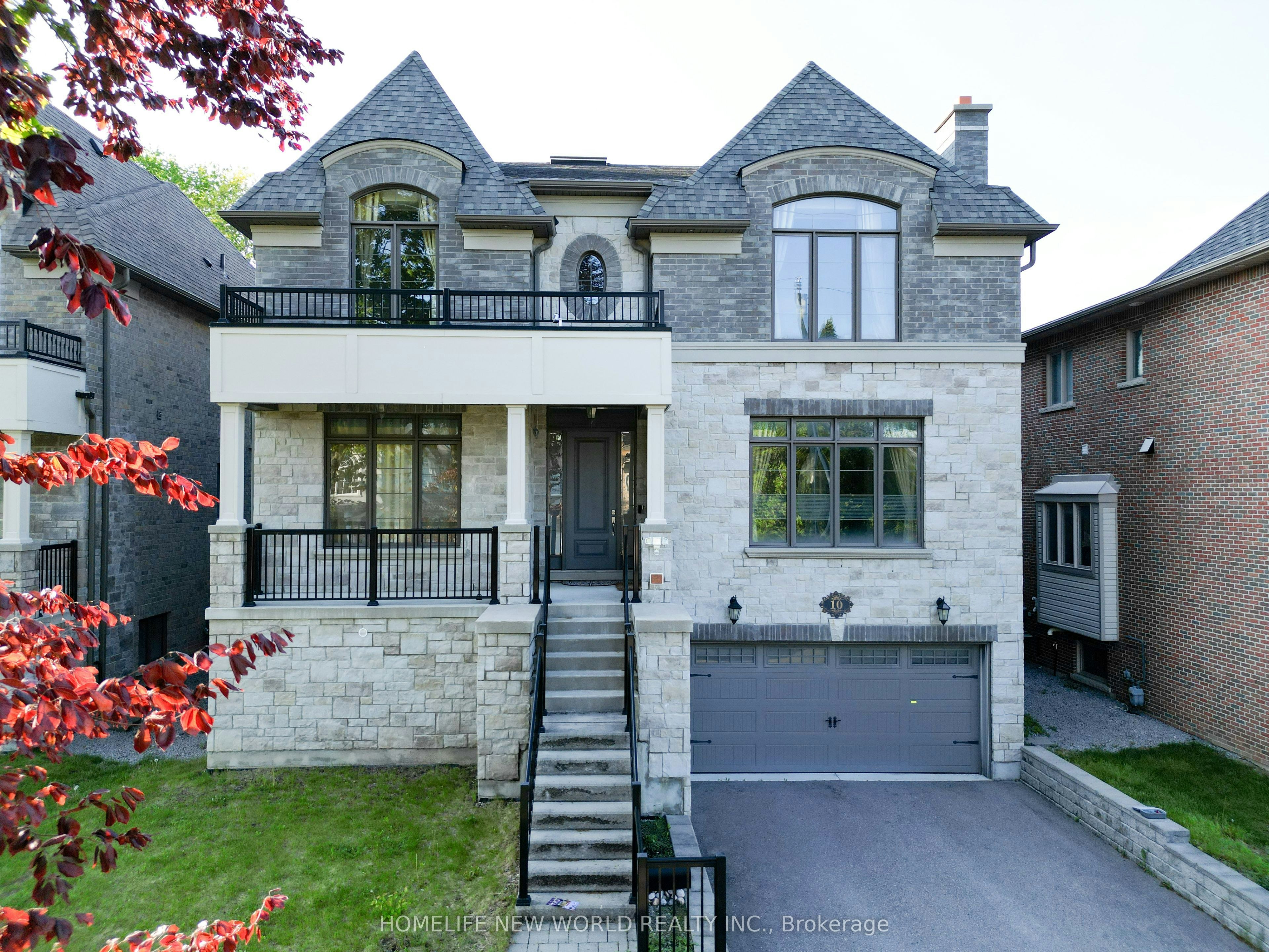 10 Stancroft Drive, Richmond Hill, ON, L4C 4N1