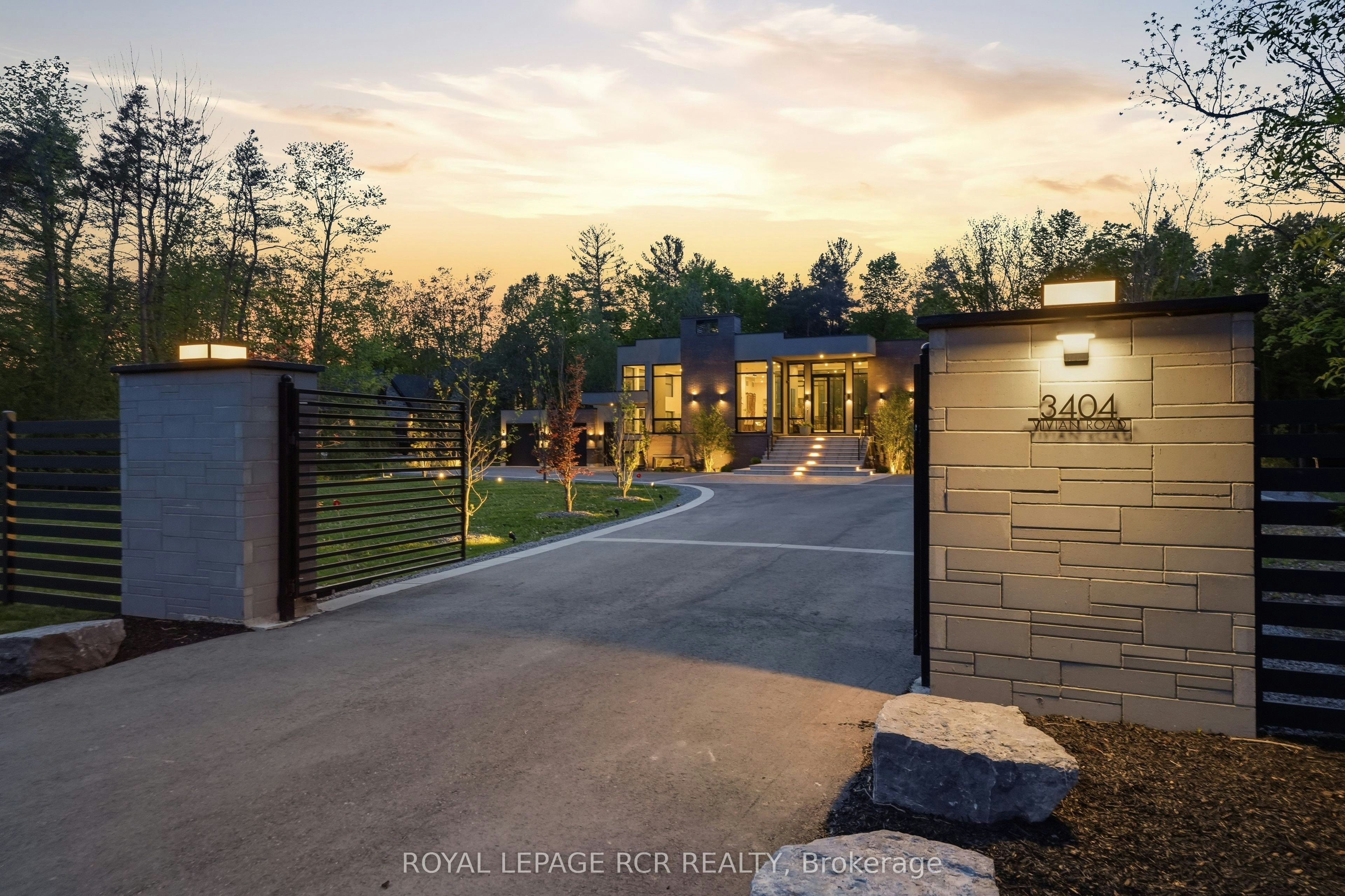 3404 Vivian Road, Whitchurch-Stouffville, ON, L4A 2M4