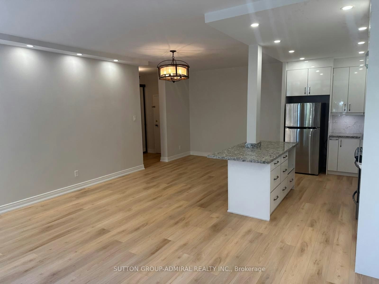 105-40 Baif Boulevard, Richmond Hill, ON, L4C 5M9 - 4