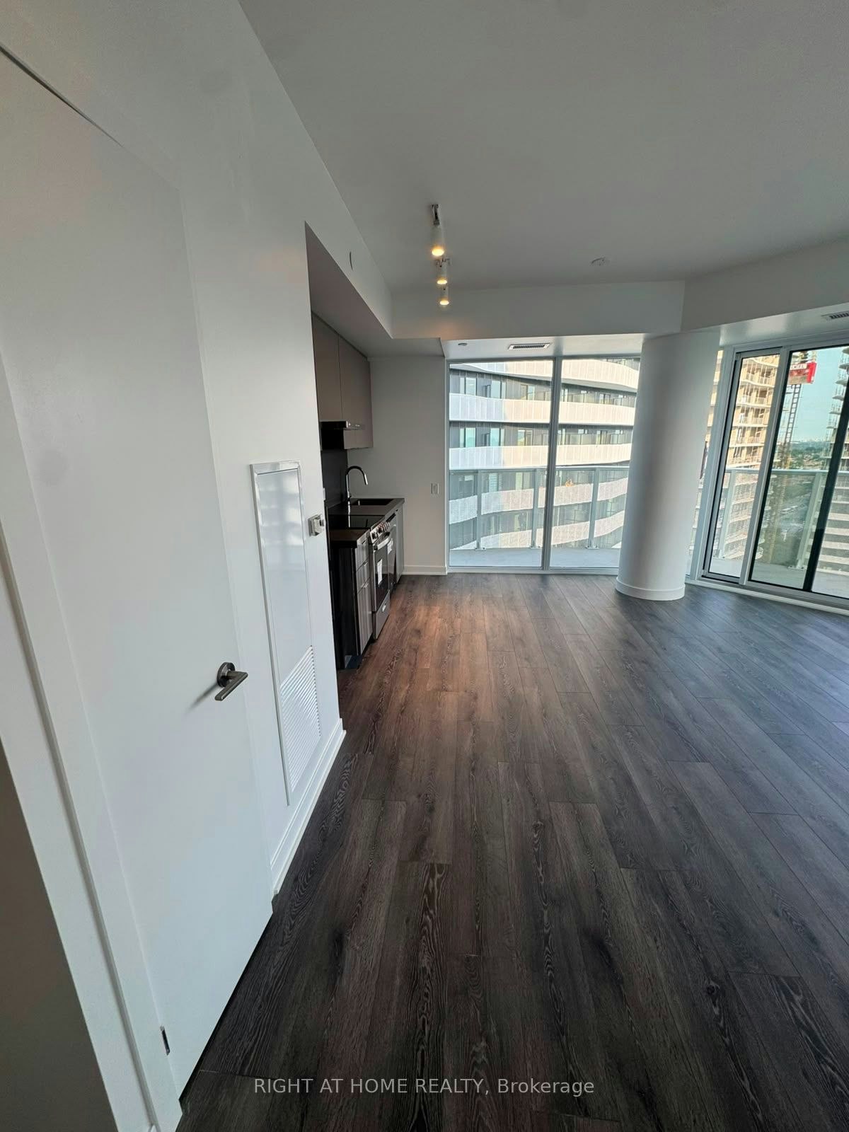 1704-10 Flavelle Trail, Vaughan, ON, L4L 1V8 - 3