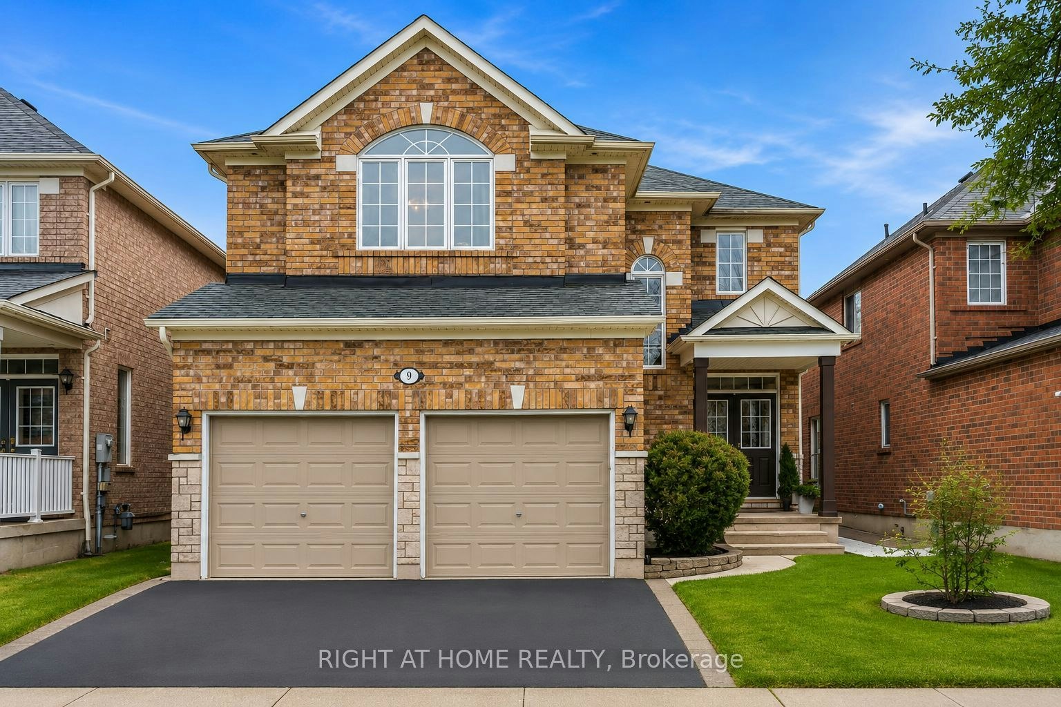 Lower-9 Alyssum Court, Richmond Hill, ON, L4E 4M7