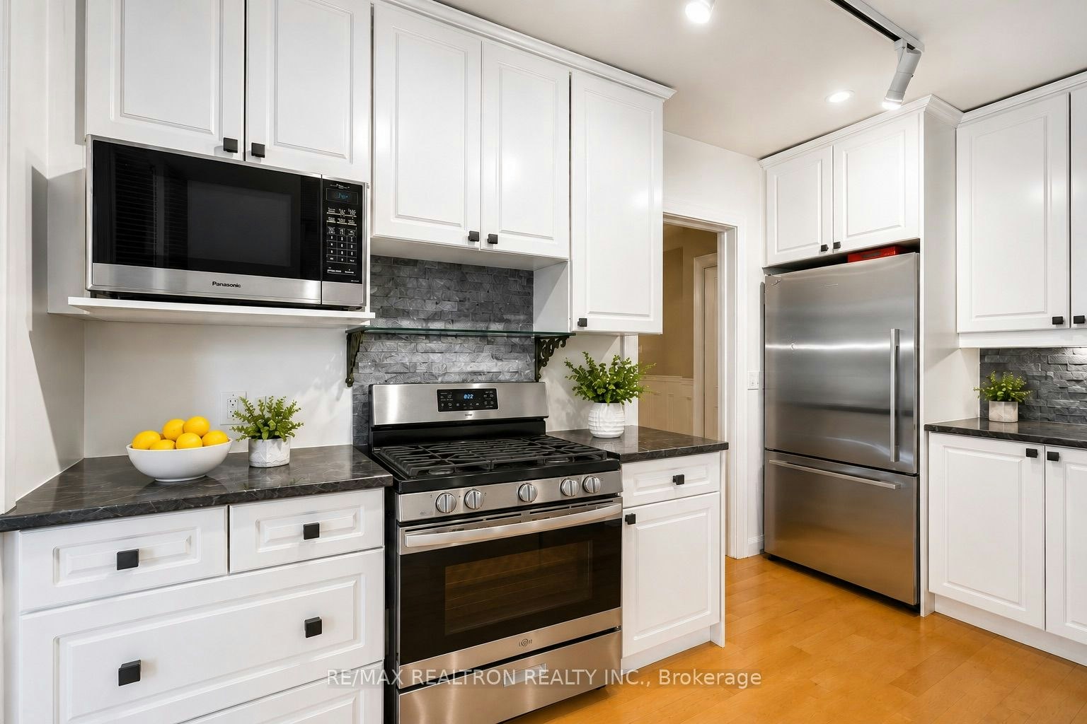 151 Brooke Street, Vaughan, ON, L4J 1Z2 - 8