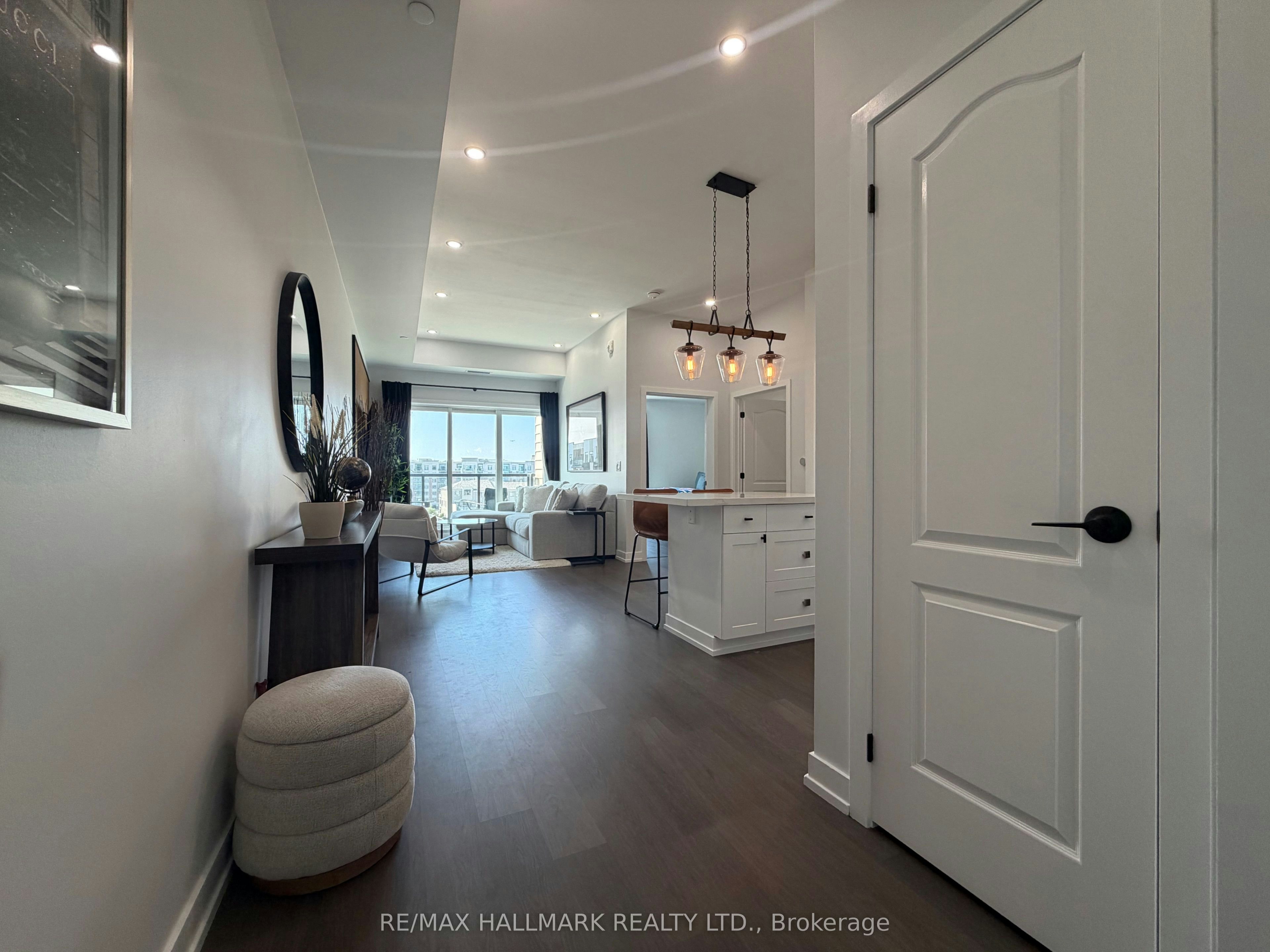 404-555 William Graham Drive, Aurora, ON, L4G 3H9 - 2