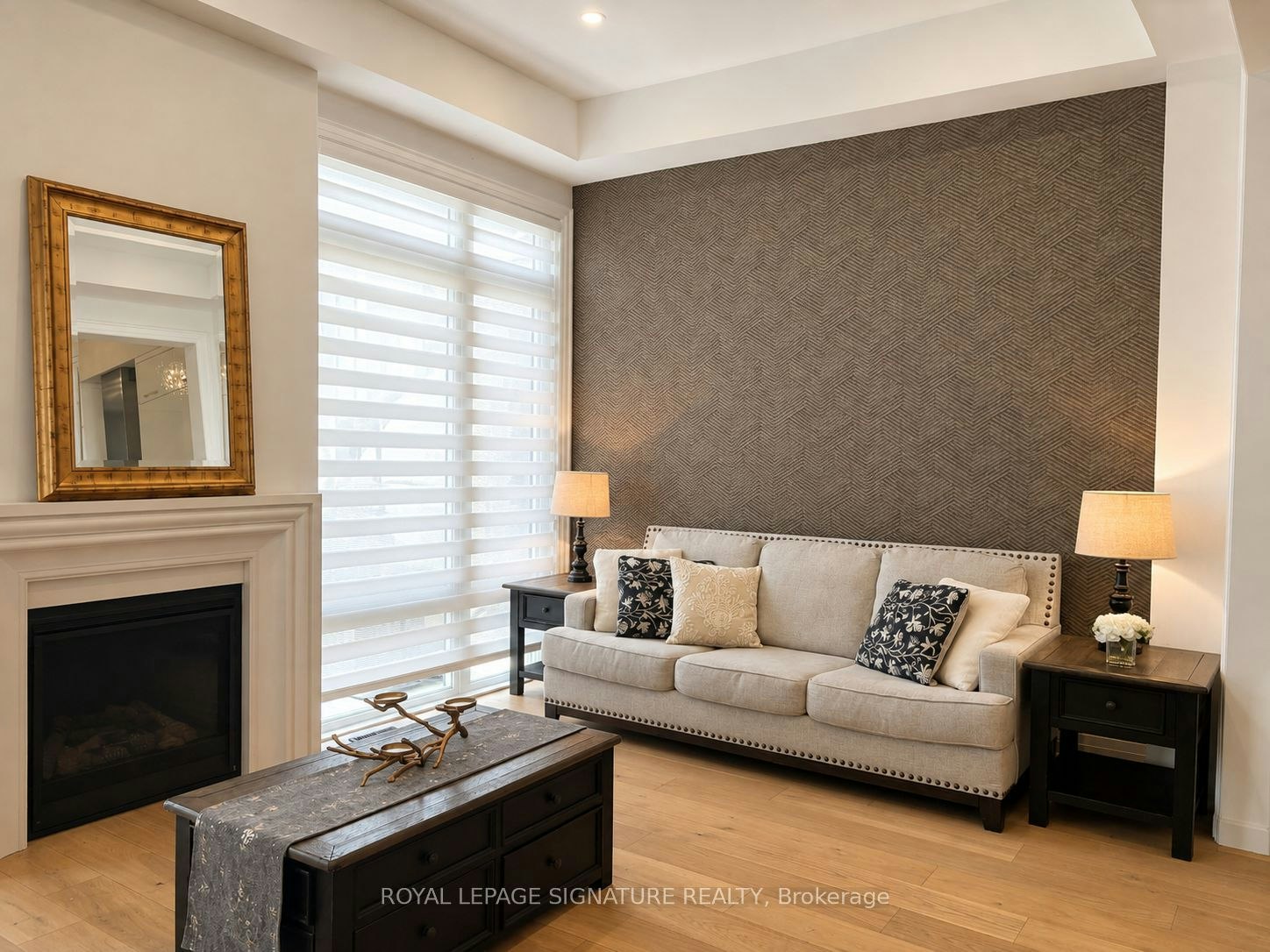 308 King Road, Richmond Hill, ON, L4E 1H4