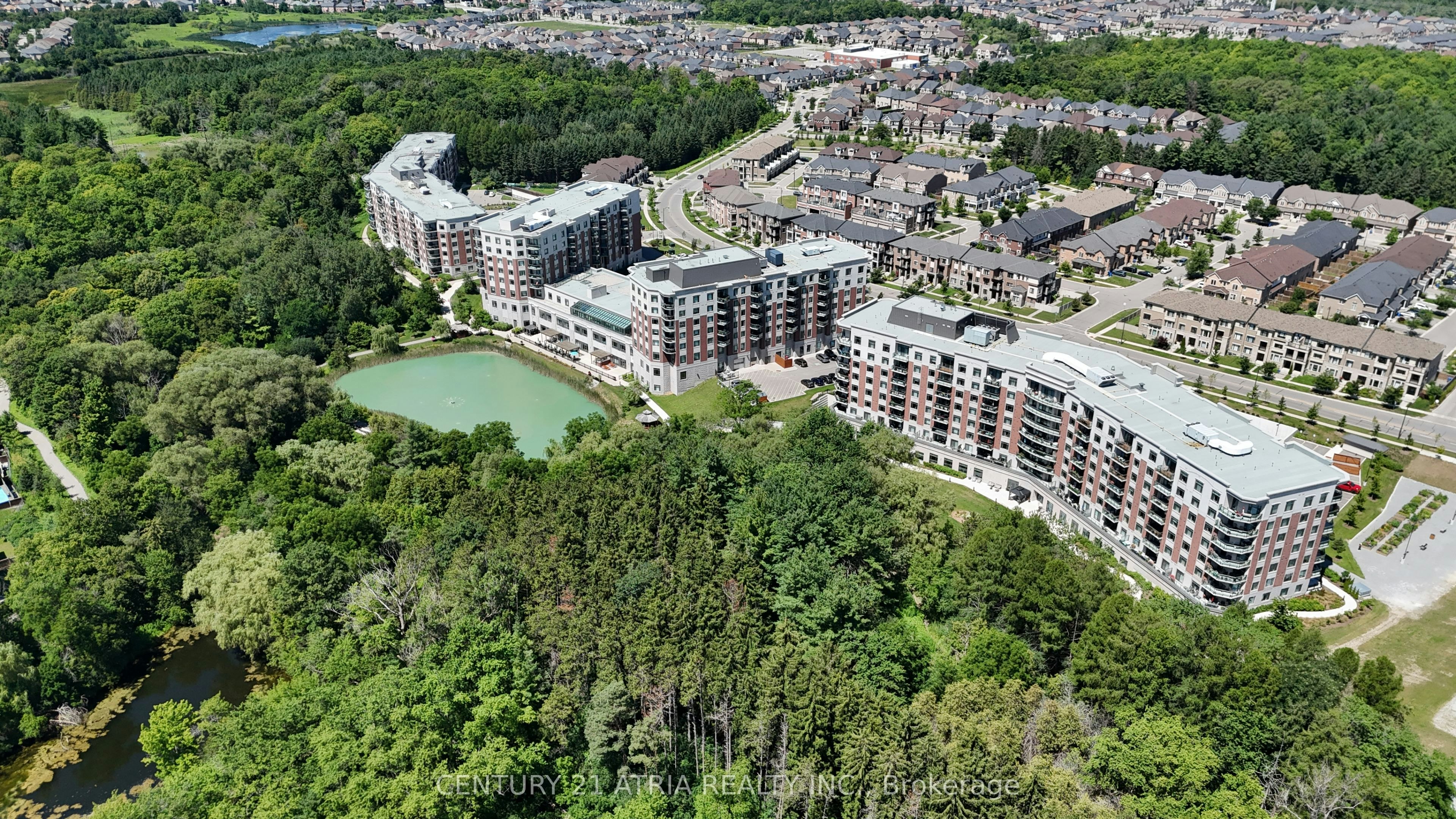 306-460 William Graham Drive, Aurora, ON, L4G 1X9