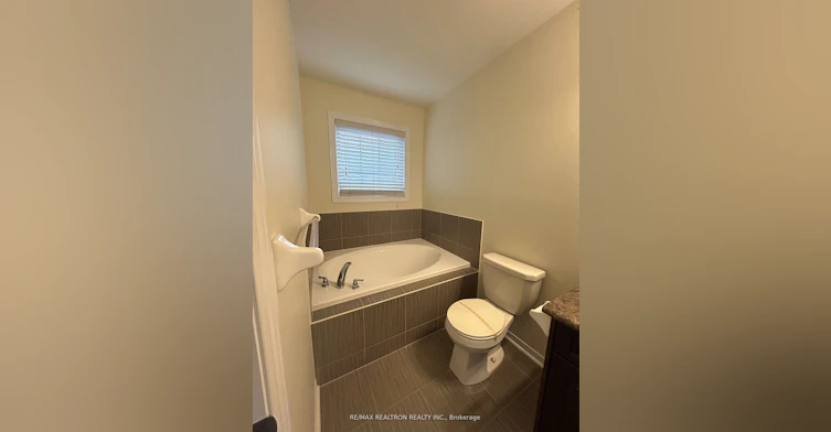 10284 Woodbine Avenue, Markham, ON, L6C 0M3 - 12