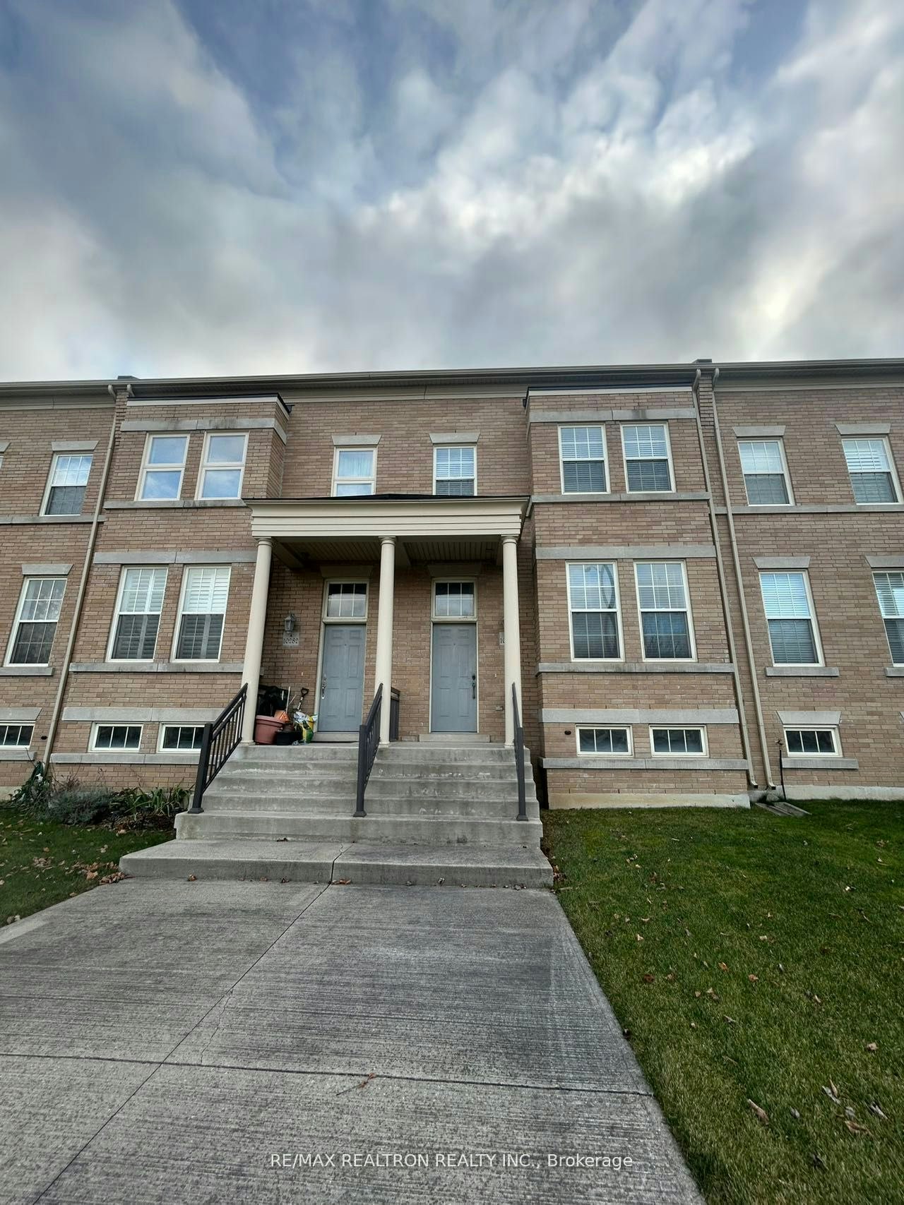 10284 Woodbine Avenue, Markham, ON, L6C 0M3