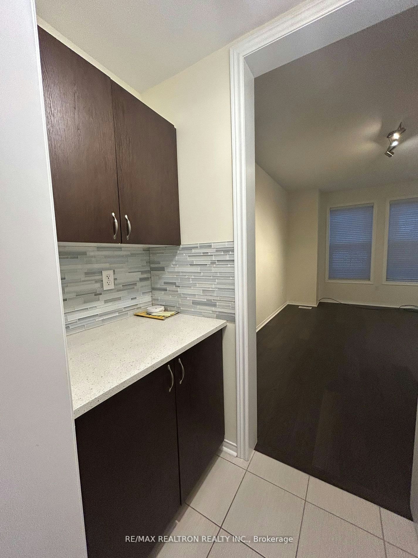 10284 Woodbine Avenue, Markham, ON, L6C 0M3 - 6