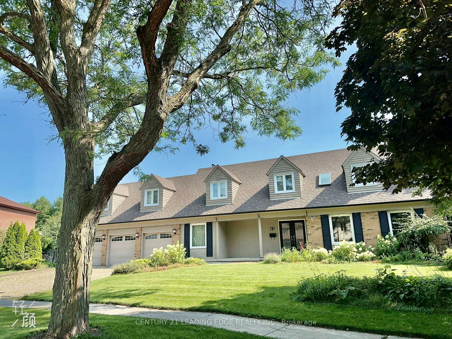 11 Rae Crescent, Markham, ON, L3R 2X8 - 2