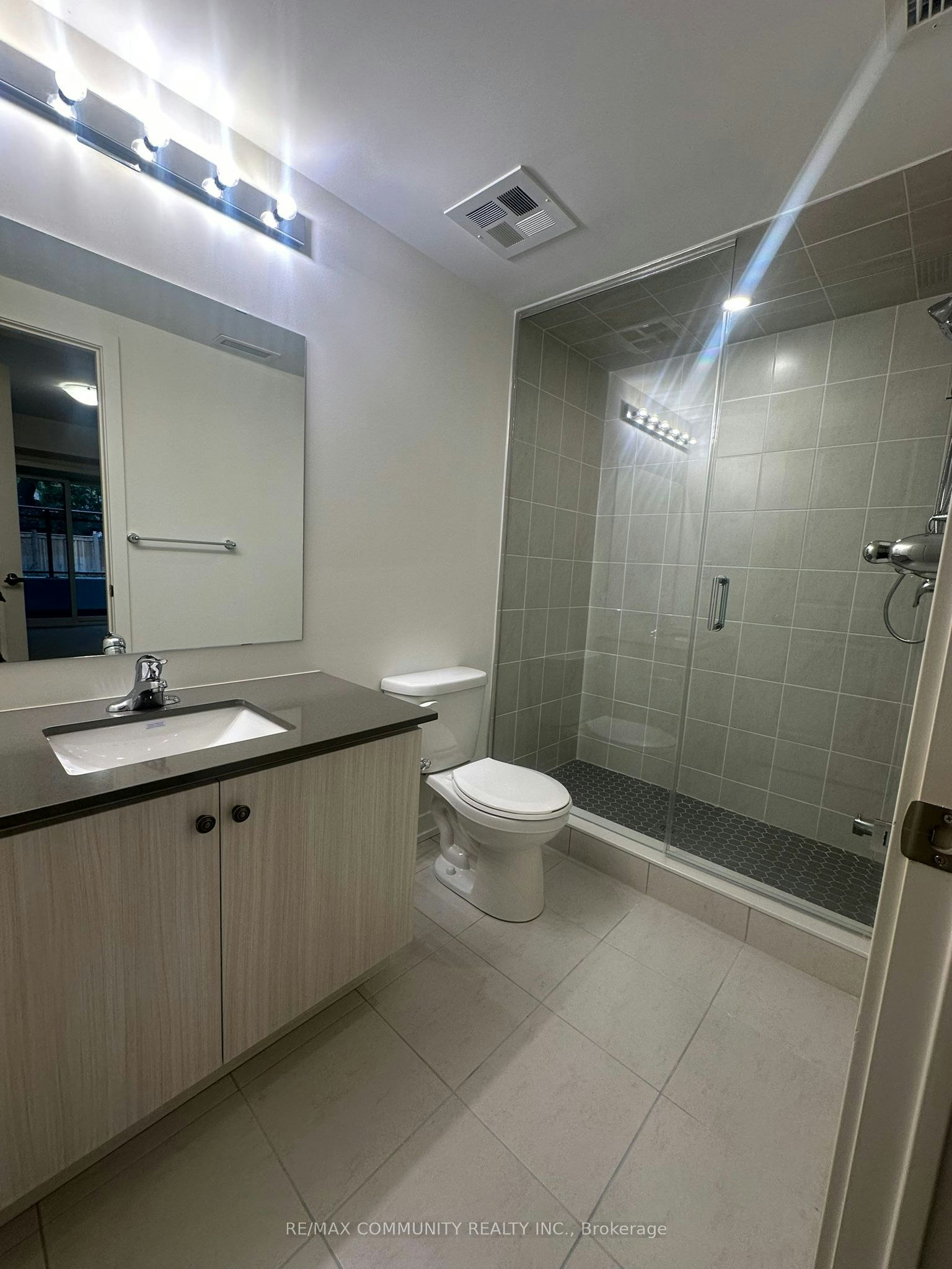 2103-58 Elizabeth Street S, Richmond Hill, ON, L4C 5W2 - 8