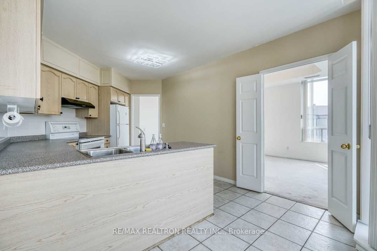 Ph101-5 Emerald Lane, Vaughan, ON, L4J 8P7 - 14
