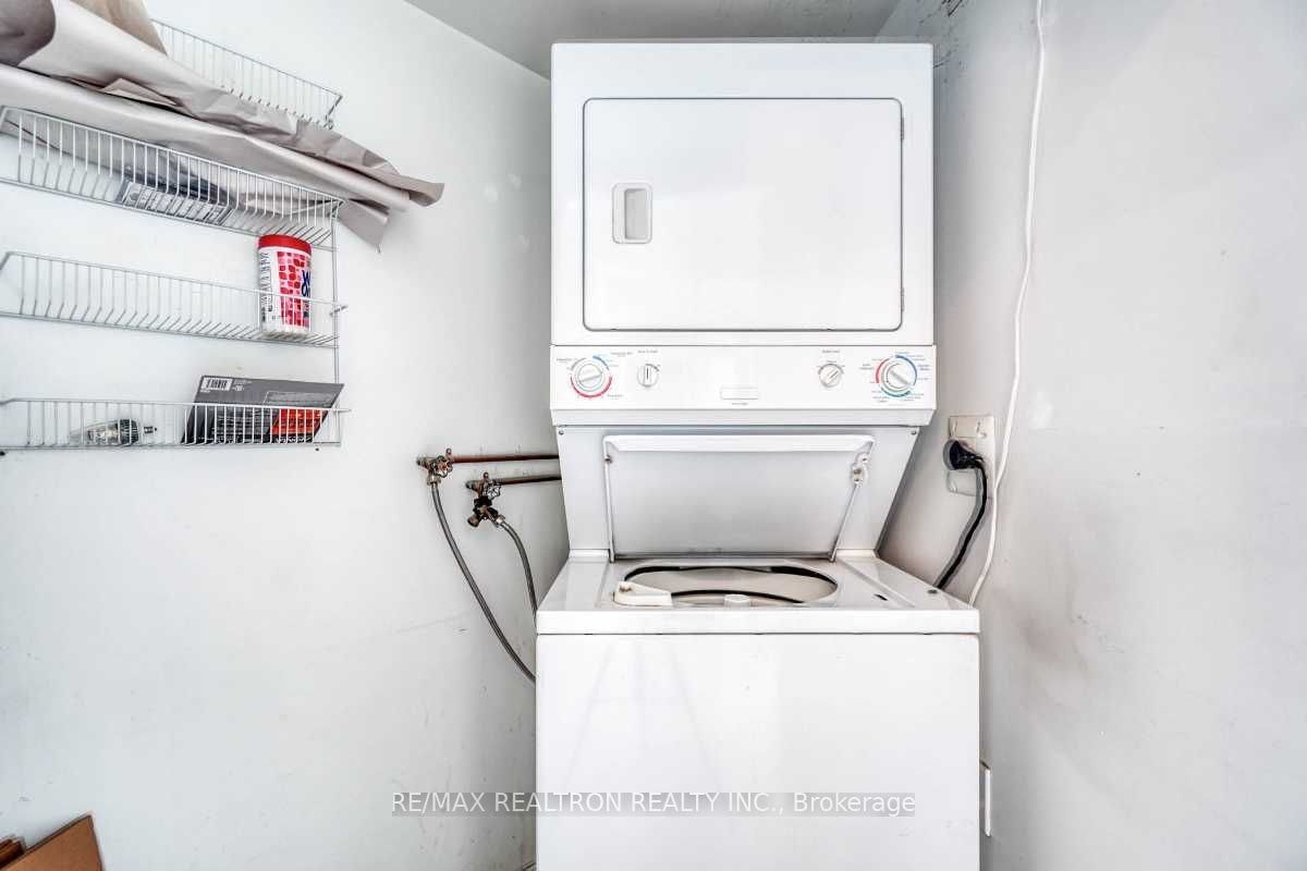 Ph101-5 Emerald Lane, Vaughan, ON, L4J 8P7 - 26