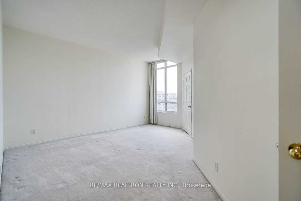Ph101-5 Emerald Lane, Vaughan, ON, L4J 8P7 - 17