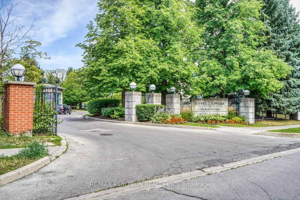 Ph101-5 Emerald Lane, Vaughan, ON, L4J 8P7 - 33