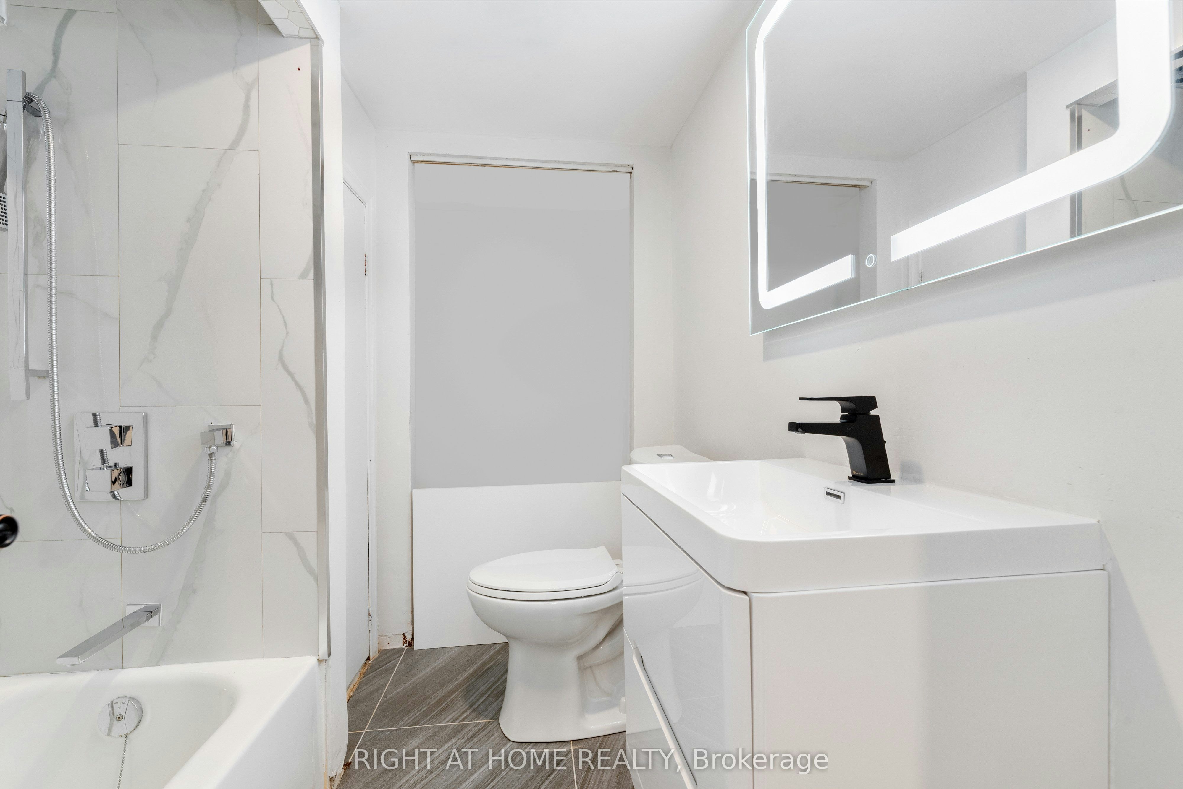 Basemnt-112 Walter Avenue, Newmarket, ON, L3Y 2T6 - 11