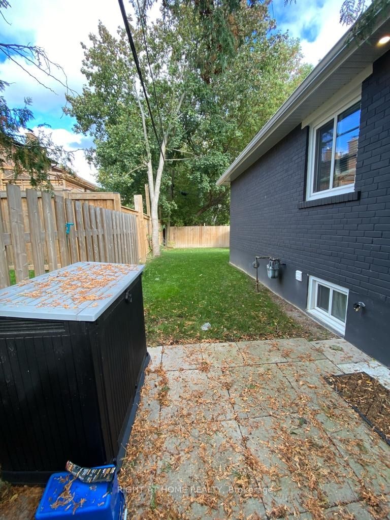 Basemnt-112 Walter Avenue, Newmarket, ON, L3Y 2T6 - 2
