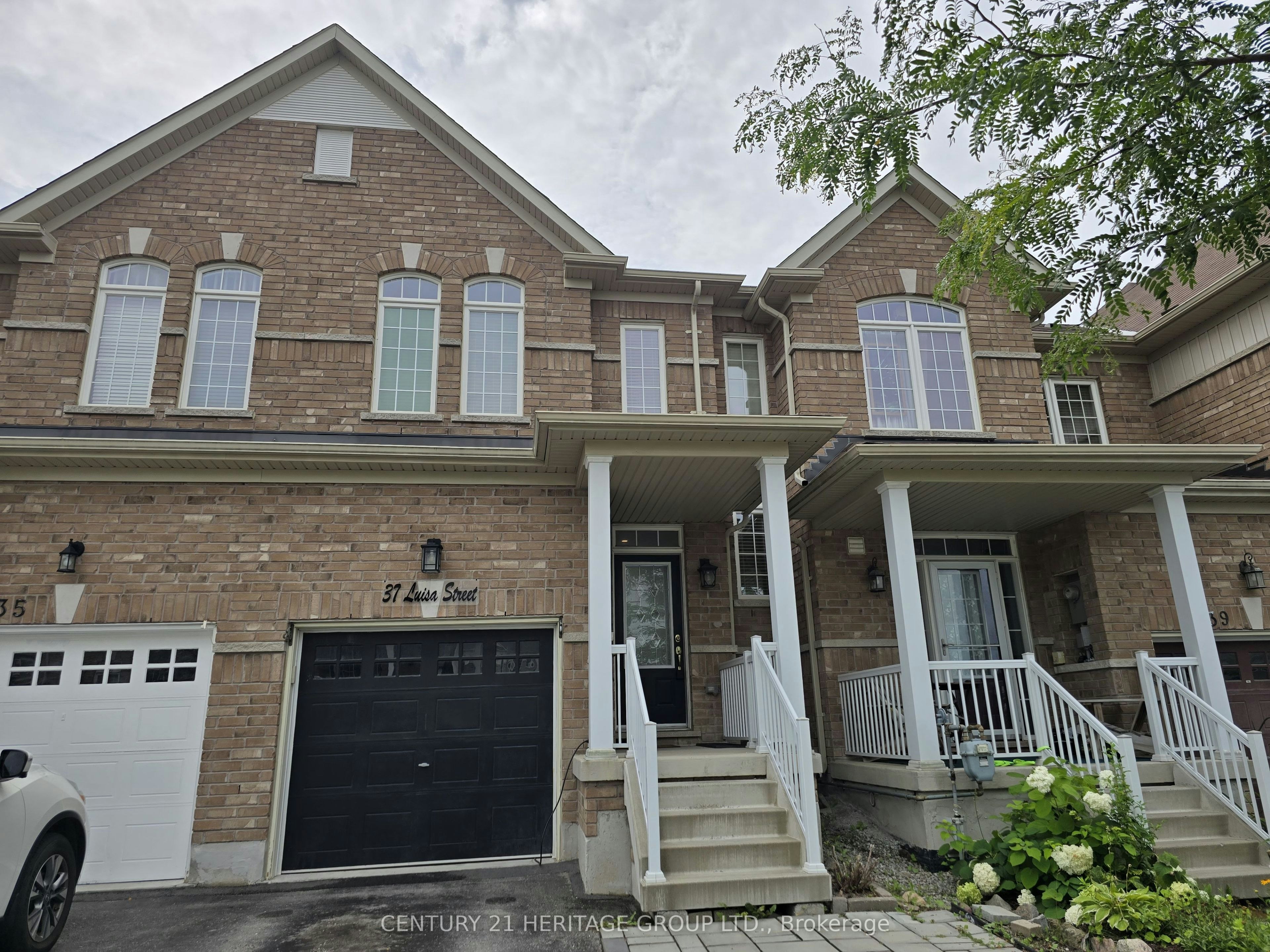37 Luisa Street, Bradford West Gwillimbury, ON, L3Z 0P2 - 2