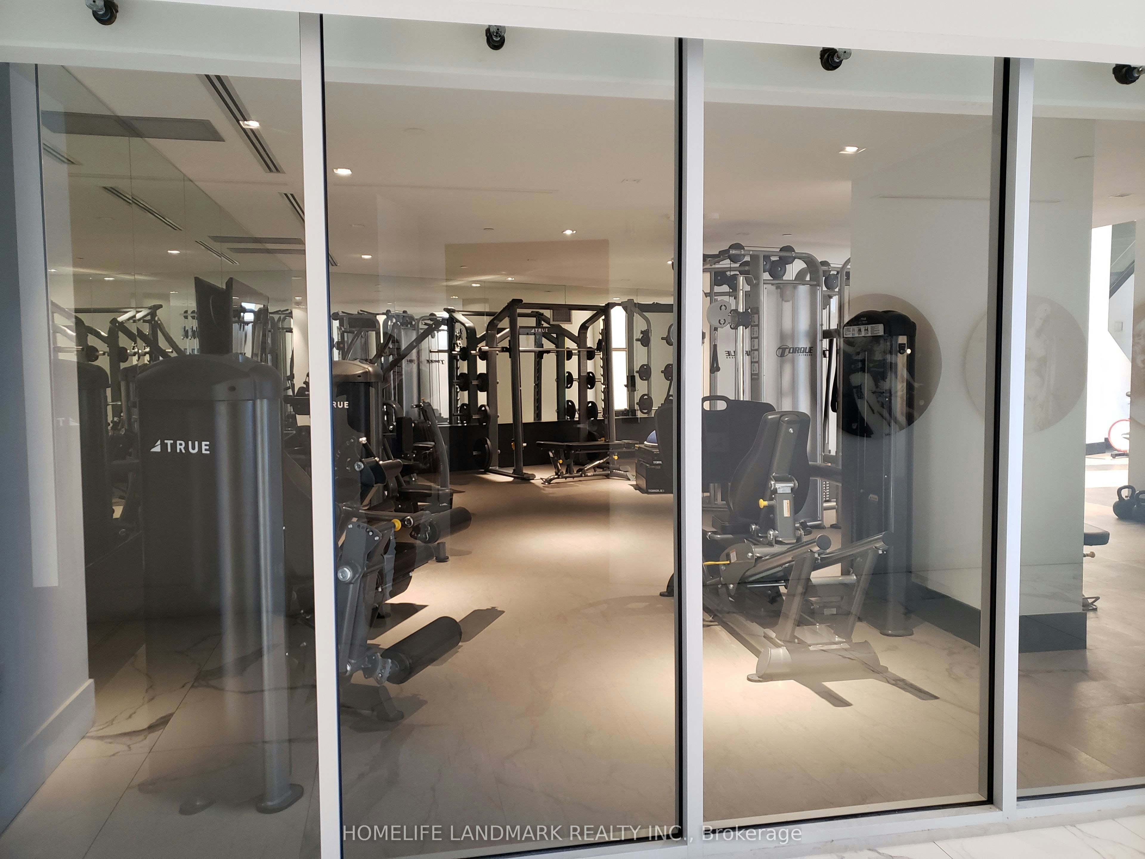 213-2916 Highway 7 West Road, Vaughan, ON, L4R 0K6 - 2