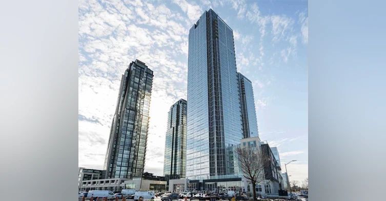 213-2916 Highway 7 West Road, Vaughan, ON, L4R 0K6