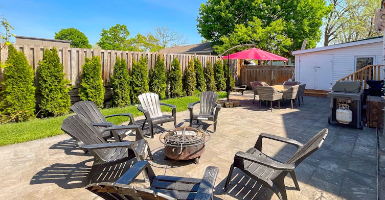 Main Floor-443 Ontario Street, Newmarket, ON, L3Y 2K6 - 2