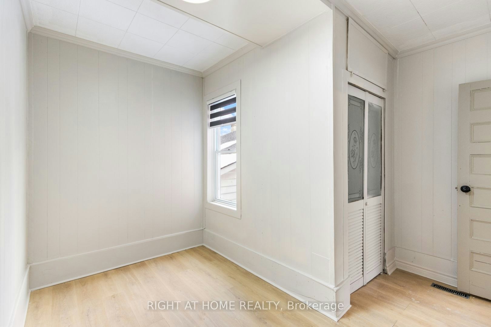 Main Floor-443 Ontario Street, Newmarket, ON, L3Y 2K6 - 24
