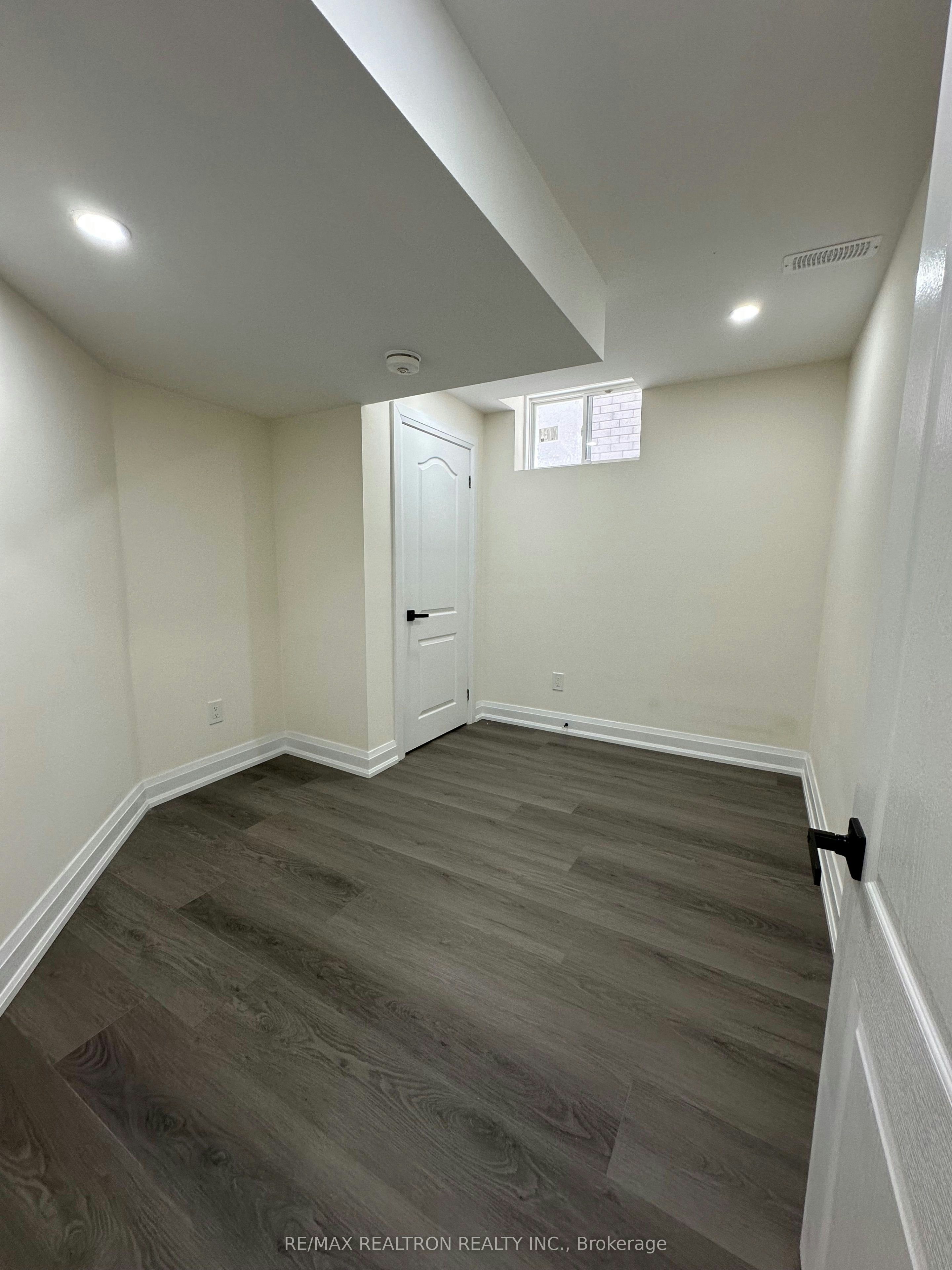 BSMT-91 Fallharvest Way, Whitchurch-Stouffville, ON, L4A 4W4 - 8