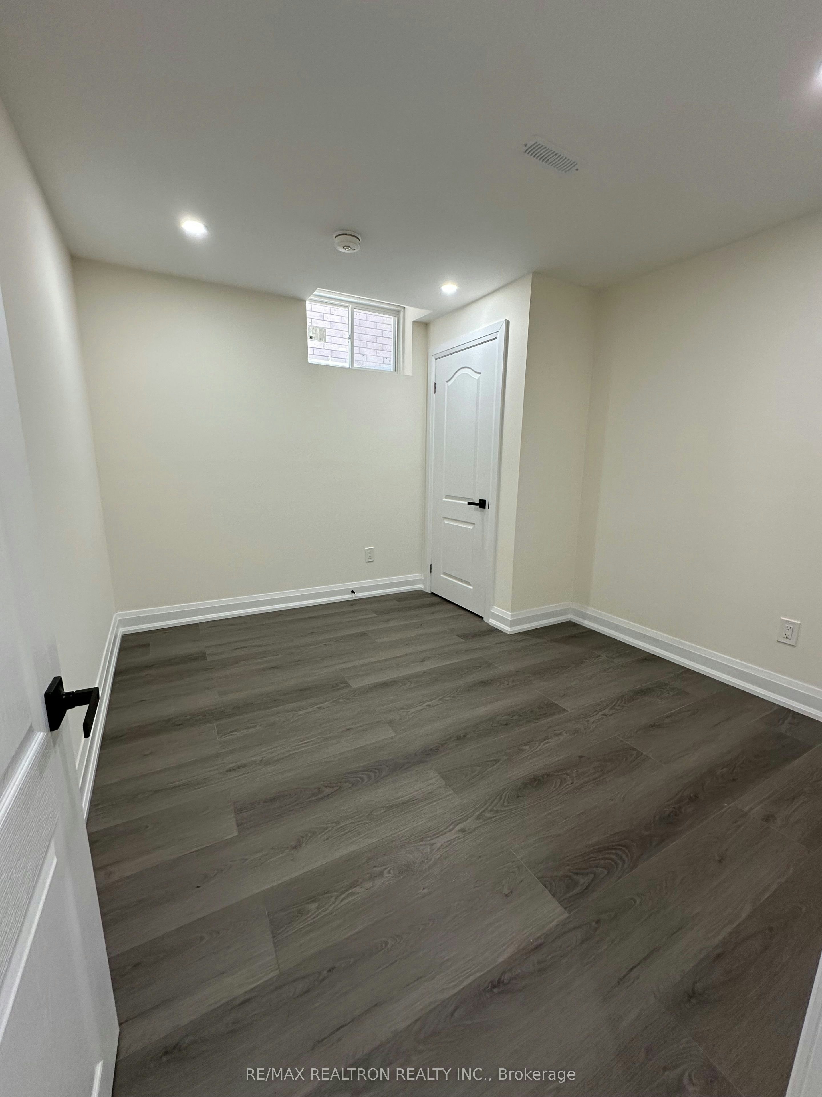 BSMT-91 Fallharvest Way, Whitchurch-Stouffville, ON, L4A 4W4 - 7
