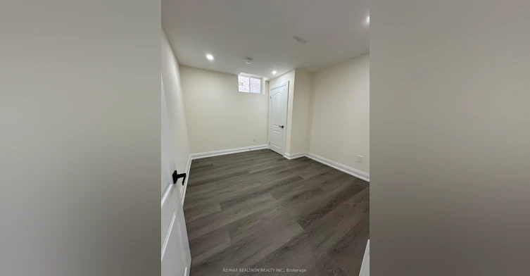 BSMT-91 Fallharvest Way, Whitchurch-Stouffville, ON, L4A 4W4 - 7