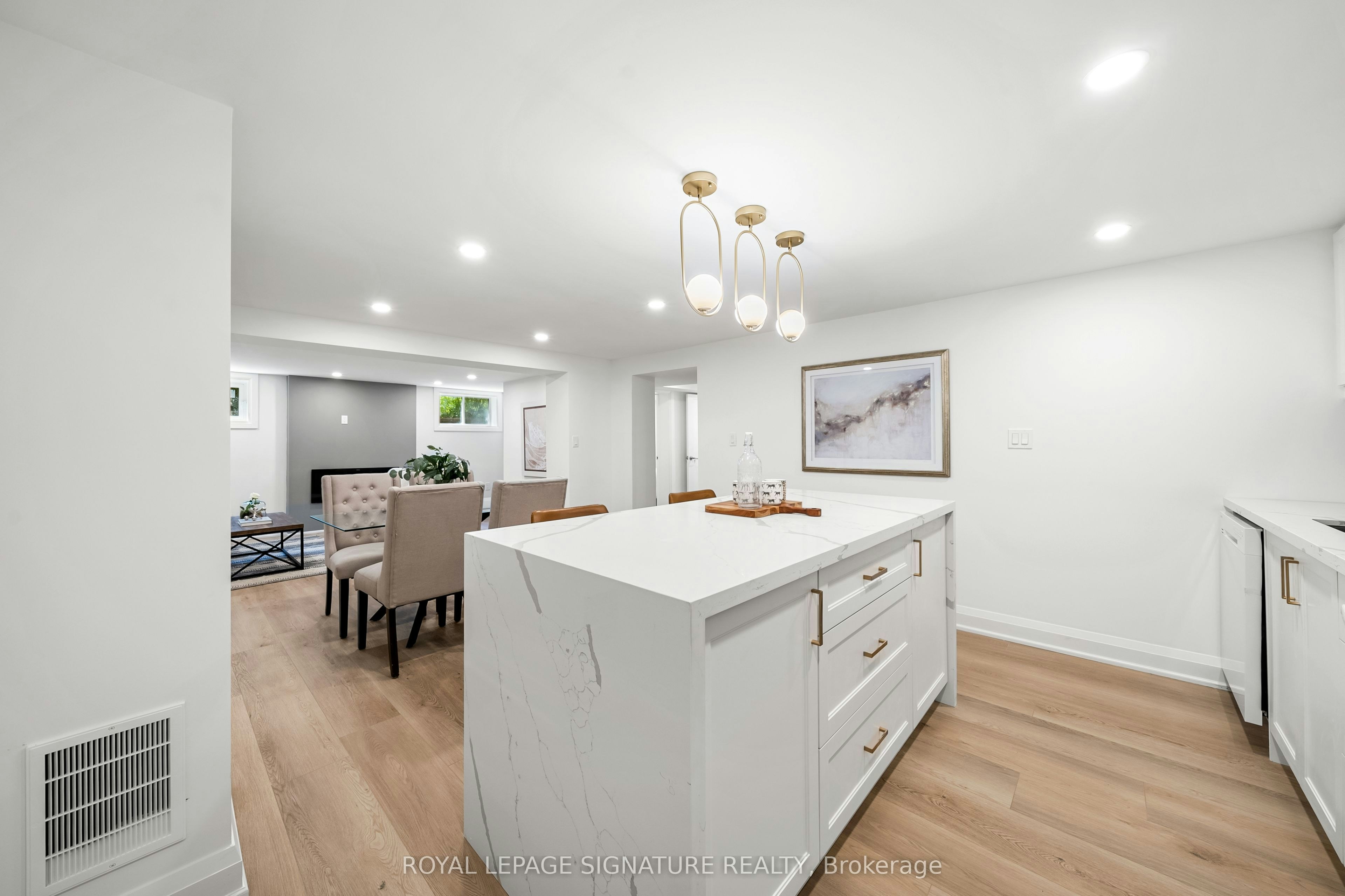 Lower-247 Kathryn Crescent, Newmarket, ON, L3Y 1L9 - 2