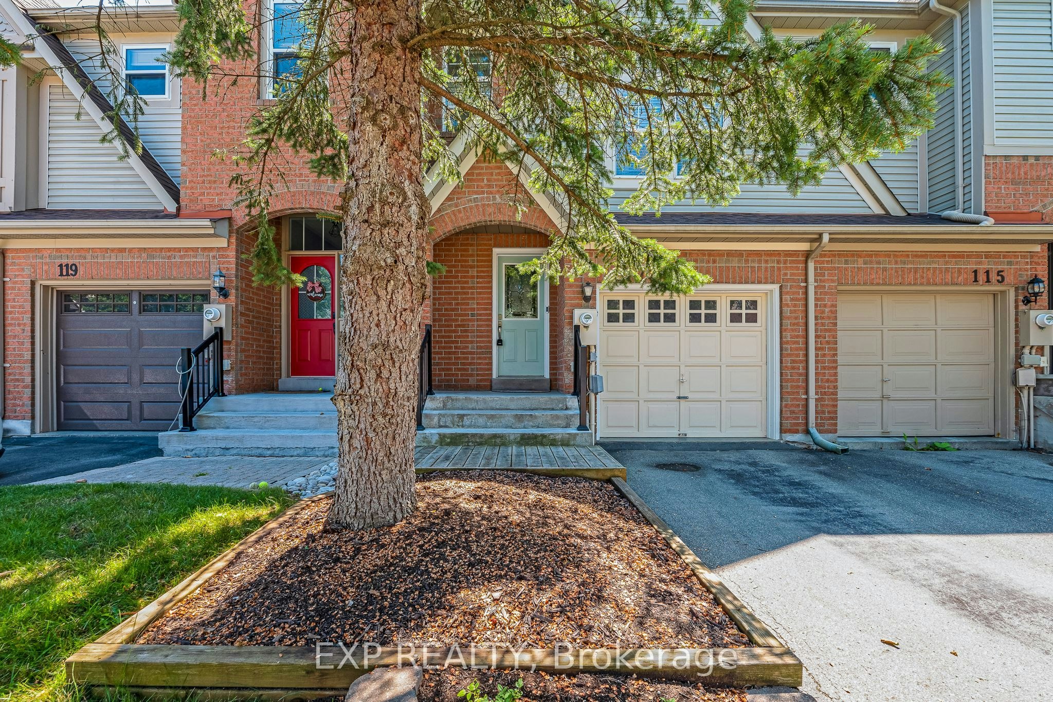 117 Mugford Road, Aurora, ON, L4G 7J5