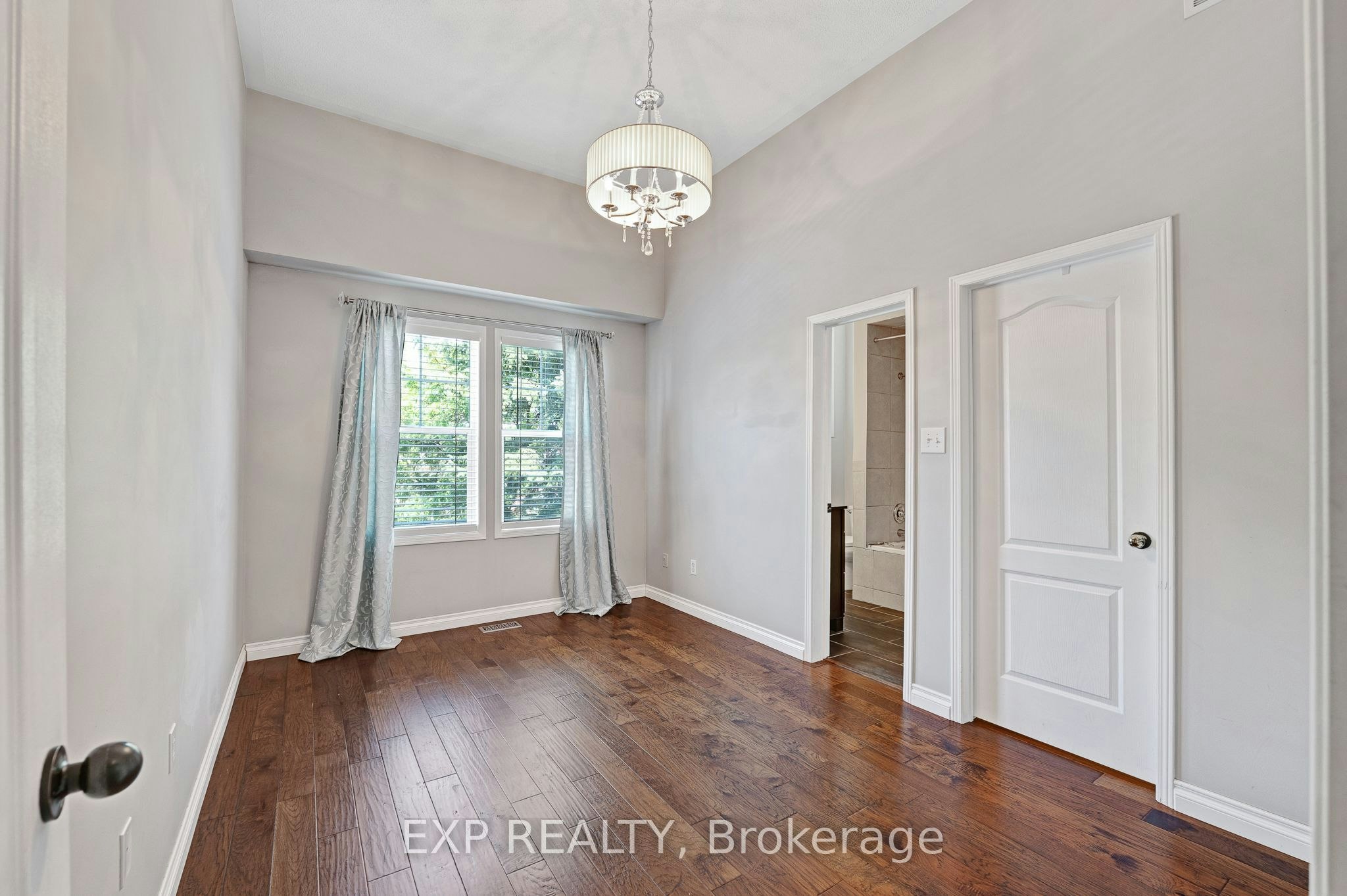 117 Mugford Road, Aurora, ON, L4G 7J5 - 11
