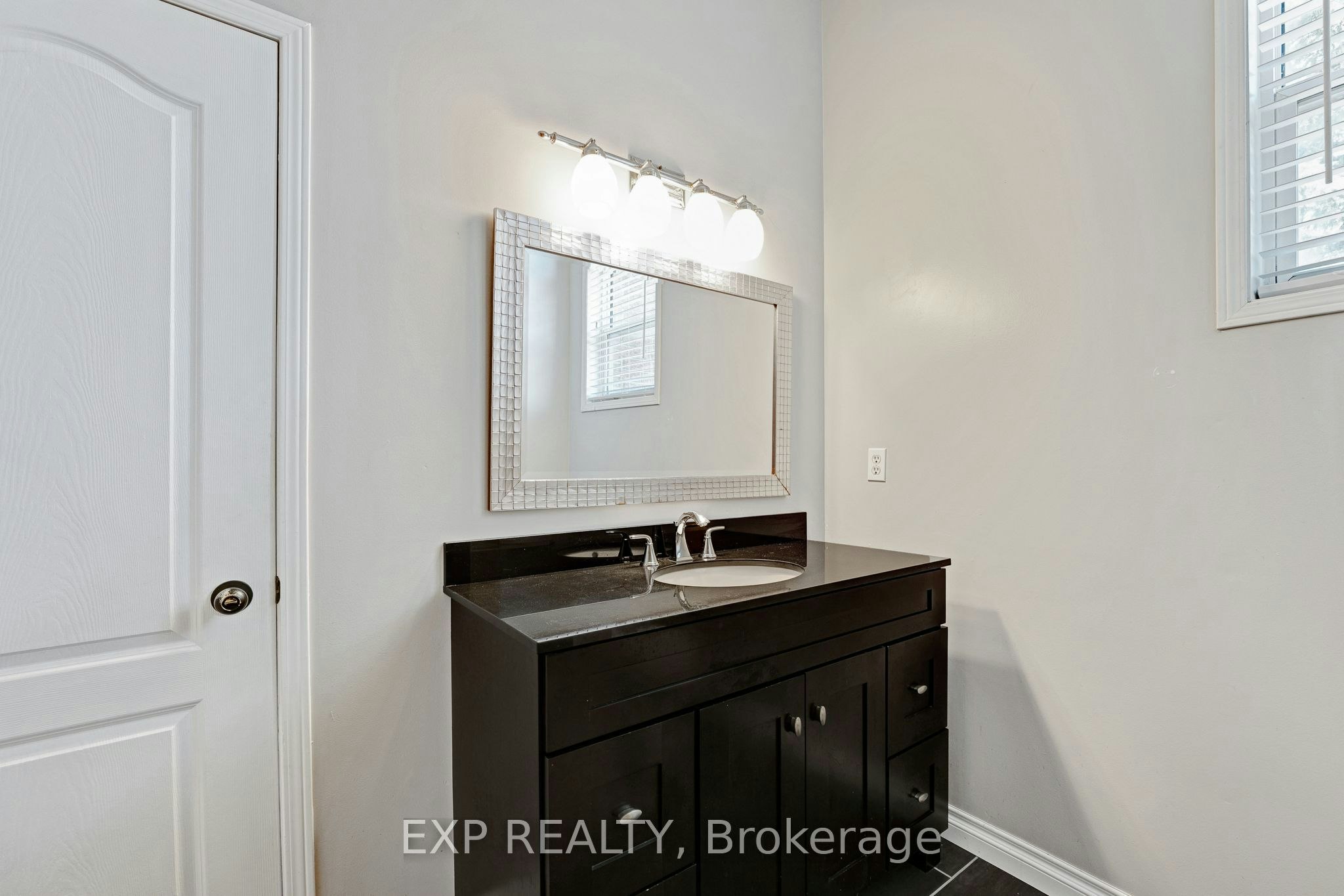117 Mugford Road, Aurora, ON, L4G 7J5 - 14
