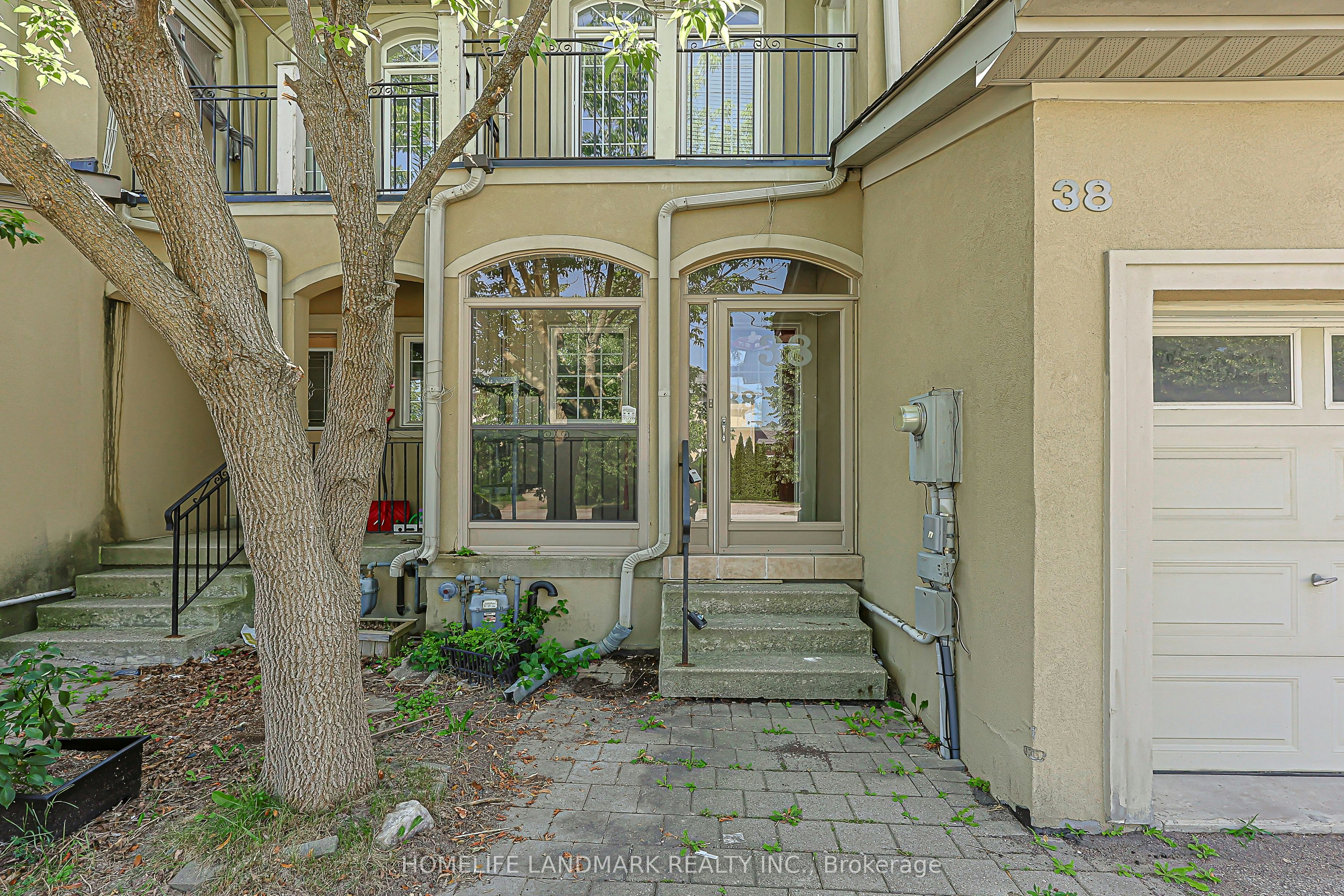 38 Romance Drive, Richmond Hill, ON, L4S 2R7 - 2