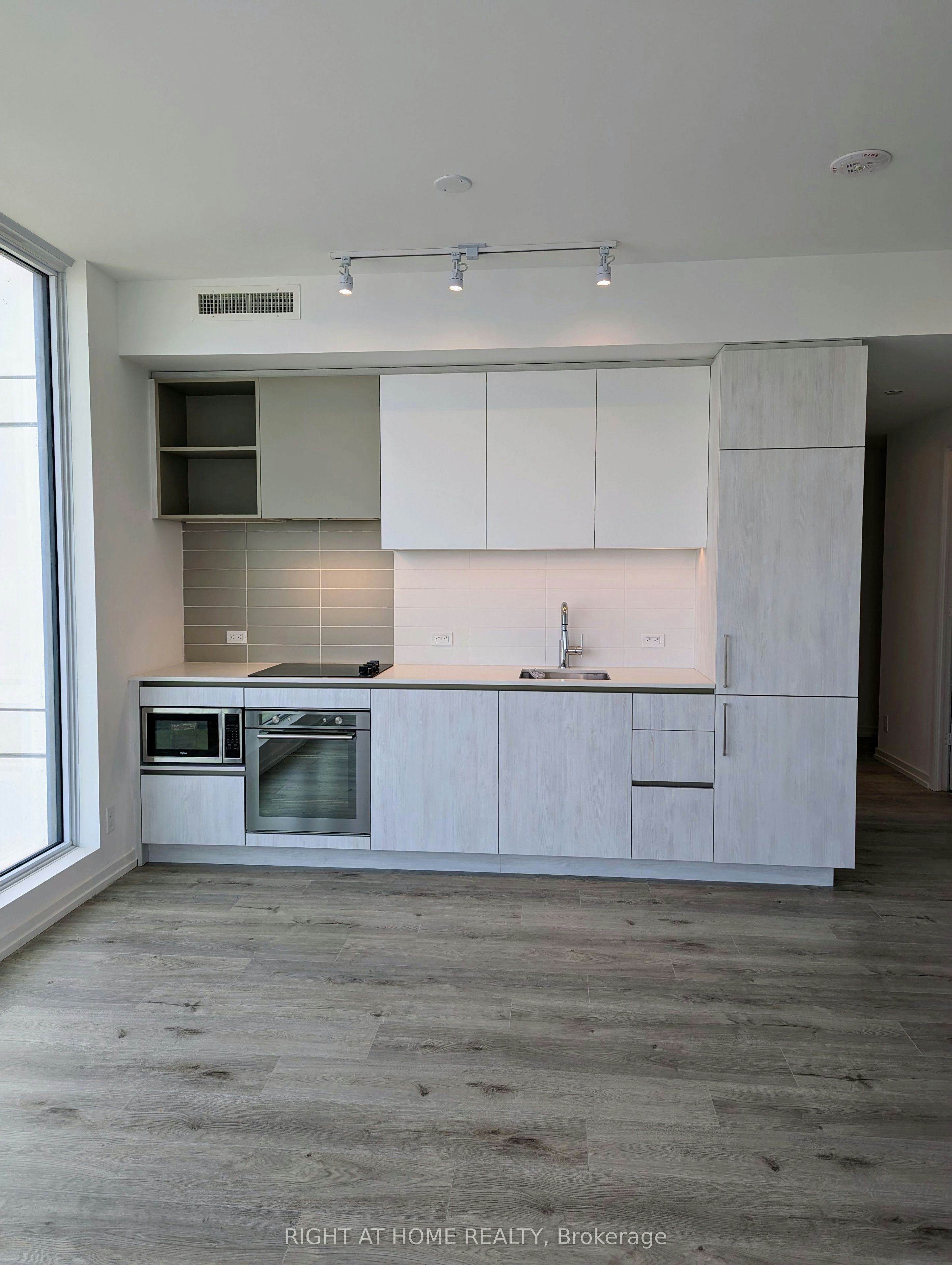 1909-7890 Jane Street, Vaughan, ON, L4K 0K9 - 9