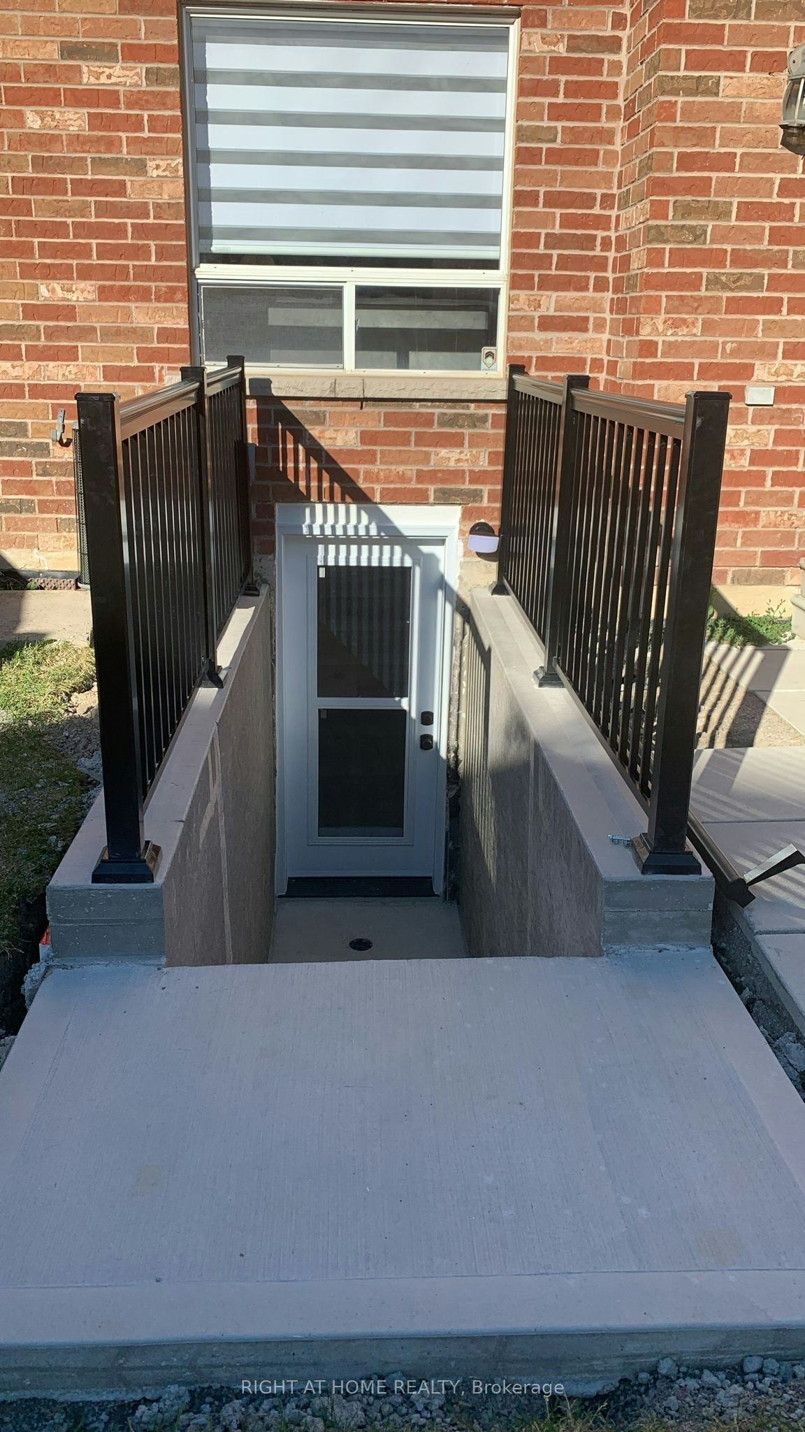 Bsmet-75 Maffey Crescent, Richmond Hill, ON, L4S 0A8