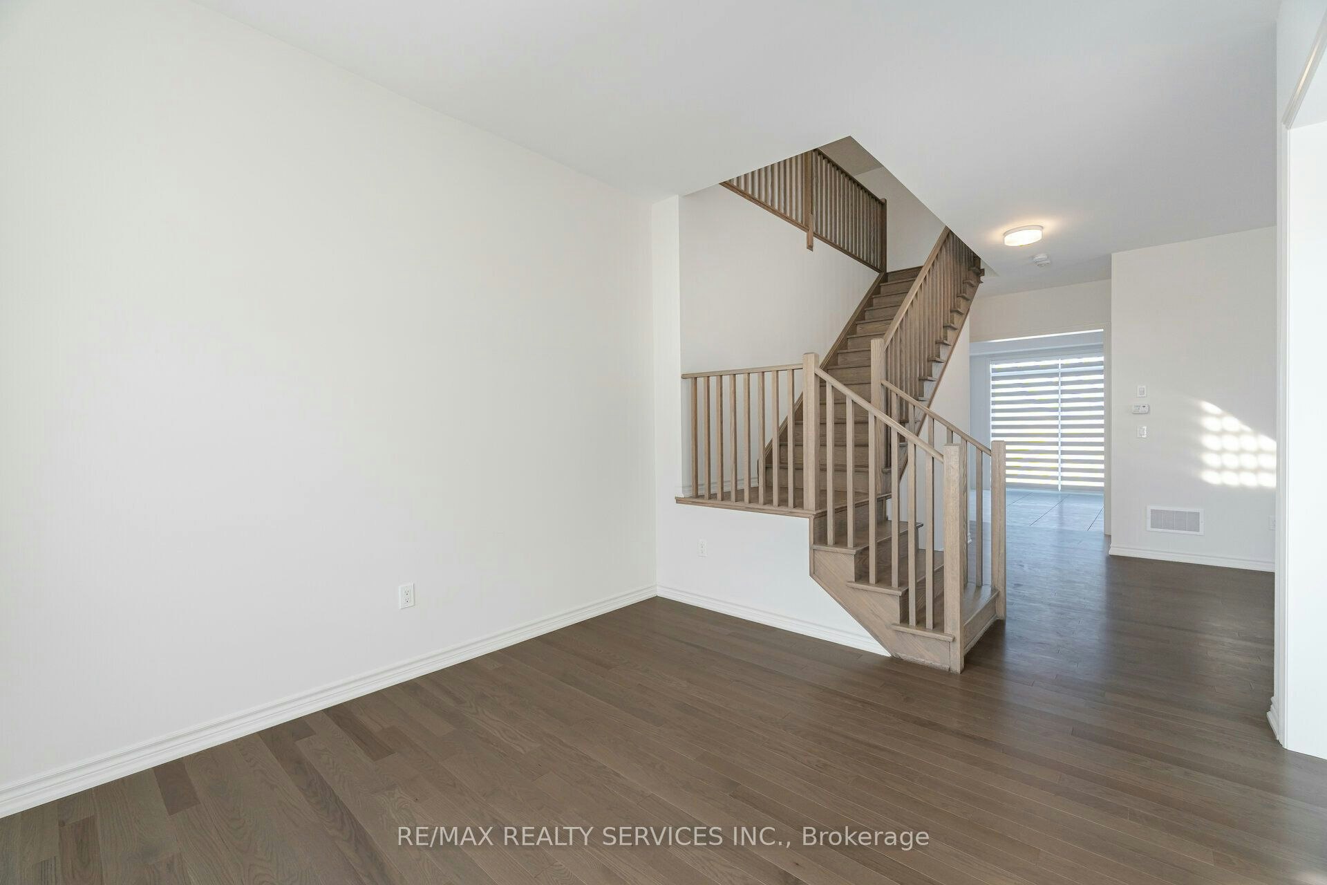 7 Sandhill Crescent N, Adjala-Tosorontio, ON, L0G 1W0 - 8