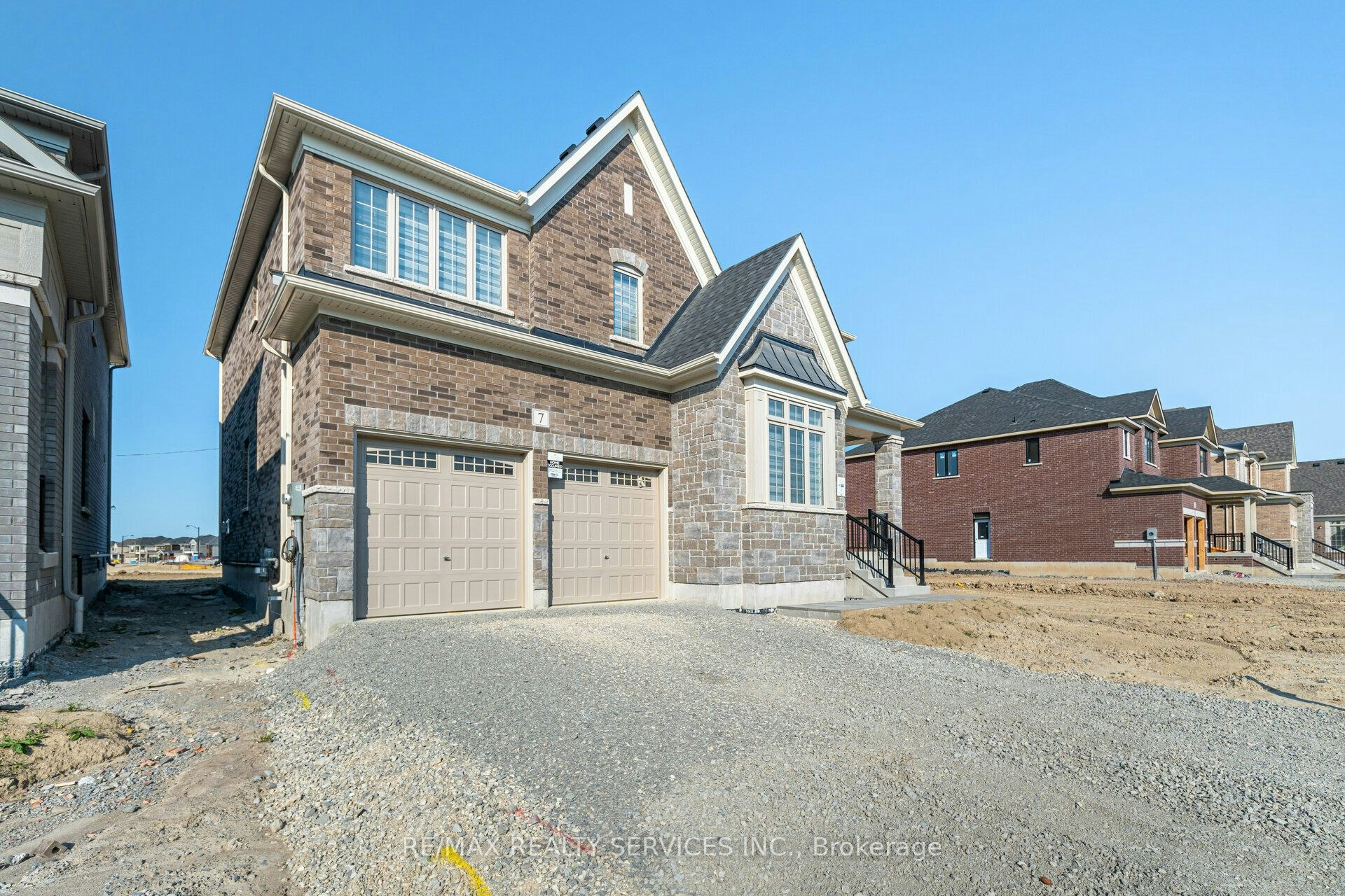 7 Sandhill Crescent N, Adjala-Tosorontio, ON, L0G 1W0 - 2