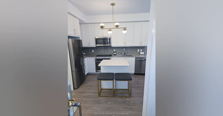 705A-9608 Yonge Street, Richmond Hill, ON, L4C 0X4 - 2