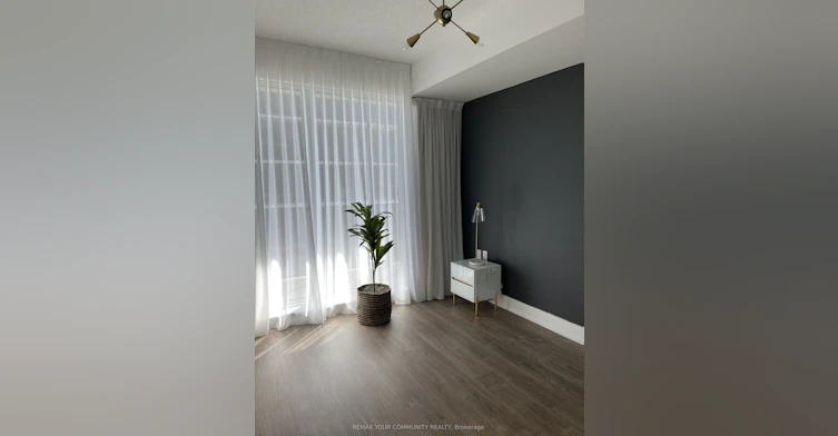 705A-9608 Yonge Street, Richmond Hill, ON, L4C 0X4 - 6
