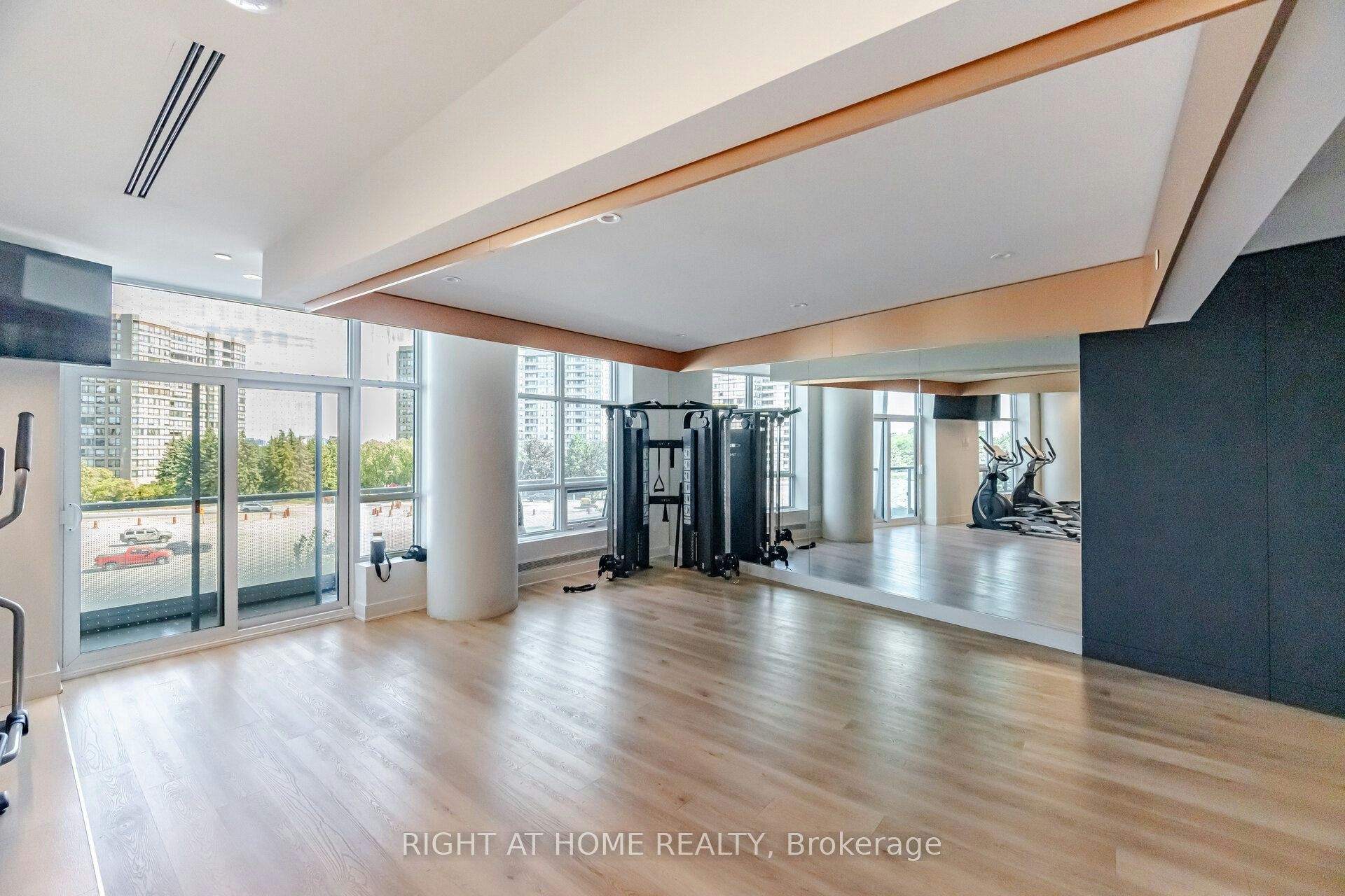 2002-30 Upper Mall Way, Vaughan, ON, L4J 0L7 - 34